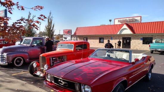 Happy Joe's Pizza & Ice Cream